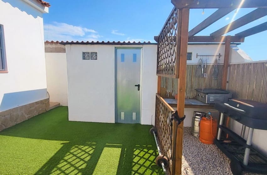 3 chambre Villa/Maison à vendre à Caudete avec piscine - 229 995 € (Ref: 10088776)