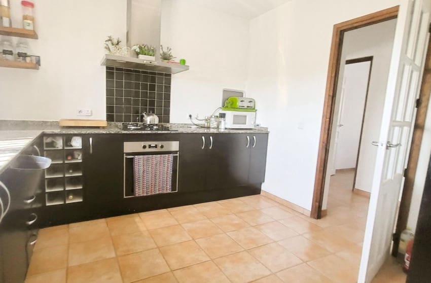 3 chambre Villa/Maison à vendre à Caudete avec piscine - 229 995 € (Ref: 10088776)