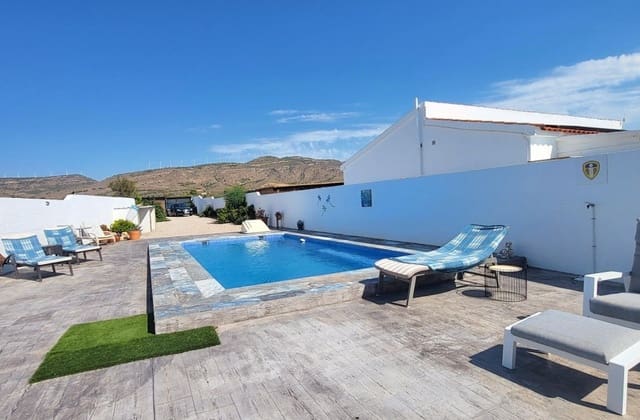 3 chambre Villa/Maison à vendre à Caudete avec piscine - 229 995 € (Ref: 10088776)