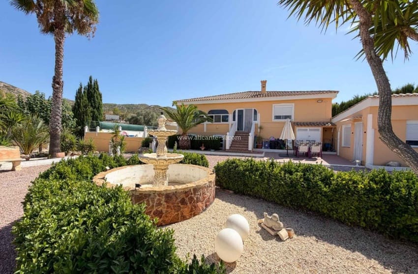 5 sovrum Villa till salu i Hondon de los Frailes med pool garage - 429 950 € (Ref: 10091356)