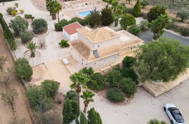 3 soveværelse Villa til salg i Hondón de las Nieves med swimmingpool garage - € 449.950 (Ref: 10091357)