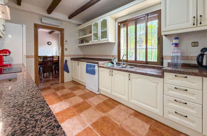 4 soverom Villa til salgs i Hondon de los Frailes med svømmebasseng - € 379 950 (Ref: 10091358)