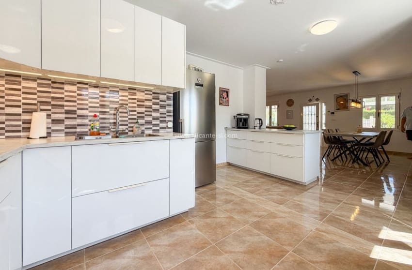 3 soveværelse Villa til salg i Hondon de las Nieves med swimmingpool garage - € 334.950 (Ref: 10091359)