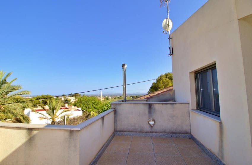 4 bedroom Villa for sale in Elche / Elx with pool - € 814,800 (Ref: 10171765)