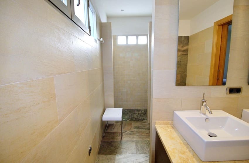 4 bedroom Villa for sale in Elche / Elx with pool - € 814,800 (Ref: 10171765)