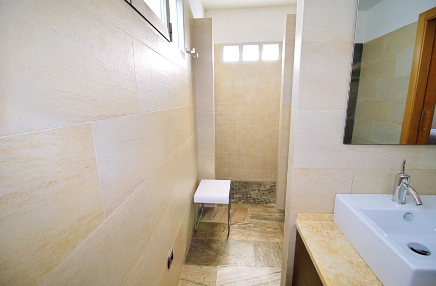 4 bedroom Villa for sale in Elche / Elx with pool - € 814,800 (Ref: 10171765)