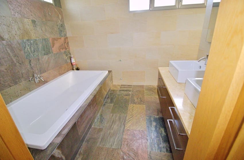 4 bedroom Villa for sale in Elche / Elx with pool - € 814,800 (Ref: 10171765)