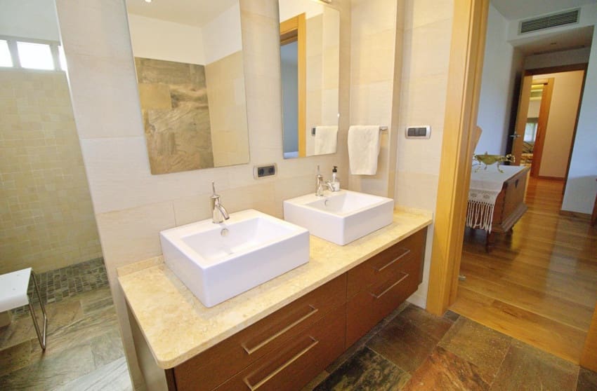 4 bedroom Villa for sale in Elche / Elx with pool - € 814,800 (Ref: 10171765)