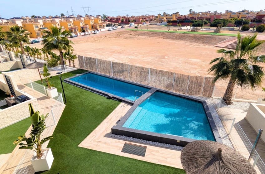 Apartamento de 2 habitaciones en Lo Crispin en venta con piscina - 215.000 € (Ref: 10171768)