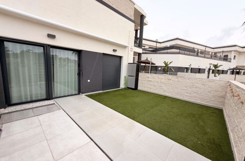 Apartamento de 2 habitaciones en Lo Crispin en venta con piscina - 215.000 € (Ref: 10171768)