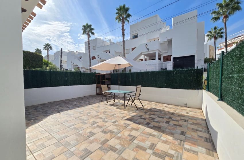 2 soverom Hus til salgs i Villamartin med svømmebasseng - € 210 000 (Ref: 10171769)