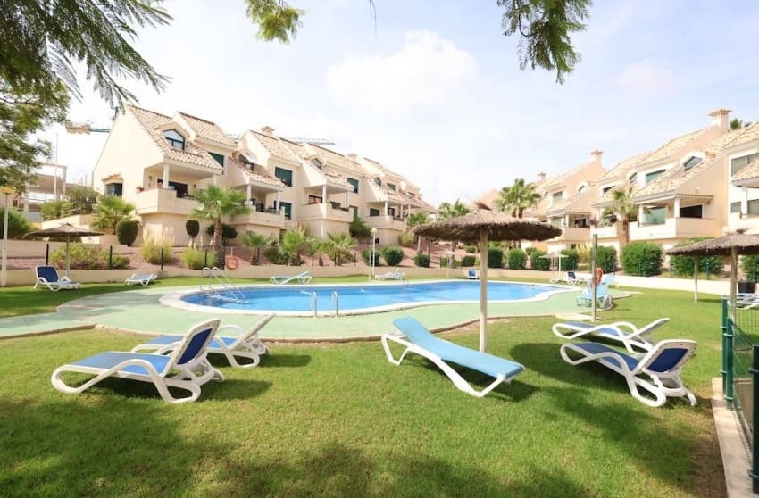2 Zimmer Apartment zu verkaufen in Orihuela Costa mit Pool - 199.000 € (Ref: 10171770)