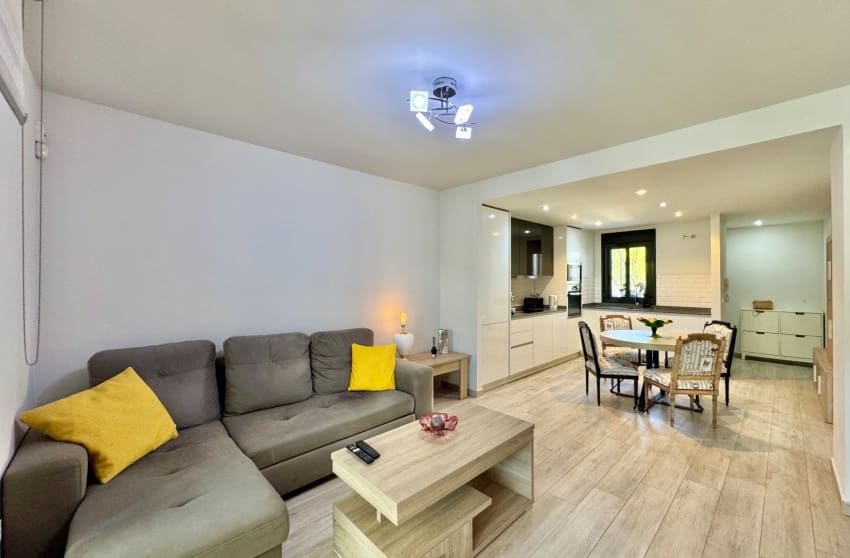 2 slaapkamer Appartement te koop in San Miguel de Salinas met zwembad - € 220.000 (Ref: 10171771)