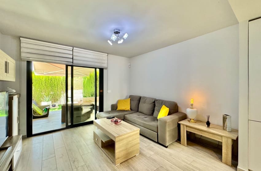 2 slaapkamer Appartement te koop in San Miguel de Salinas met zwembad - € 220.000 (Ref: 10171771)