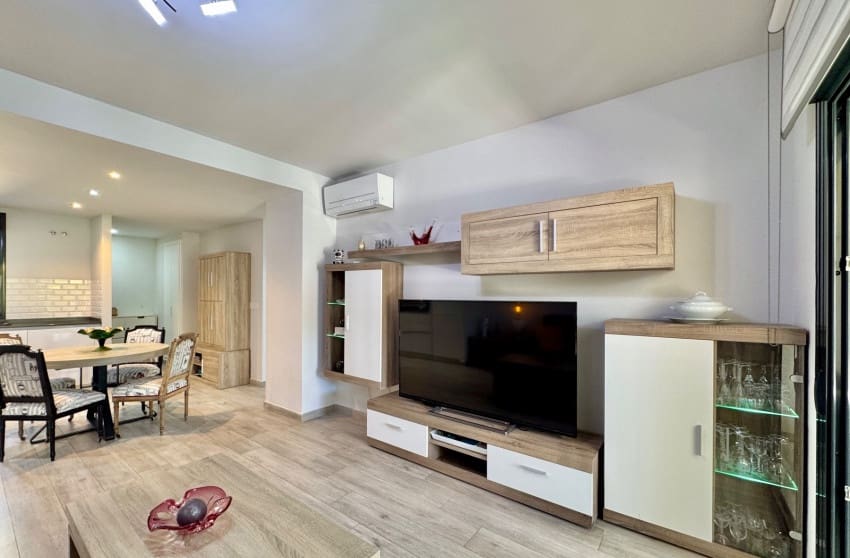 2 slaapkamer Appartement te koop in San Miguel de Salinas met zwembad - € 220.000 (Ref: 10171771)