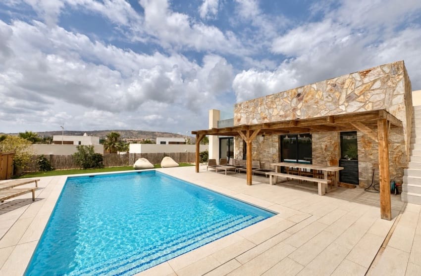 3 quarto Moradia para venda em Algorfa com piscina - 620 000 € (Ref: 10171772)