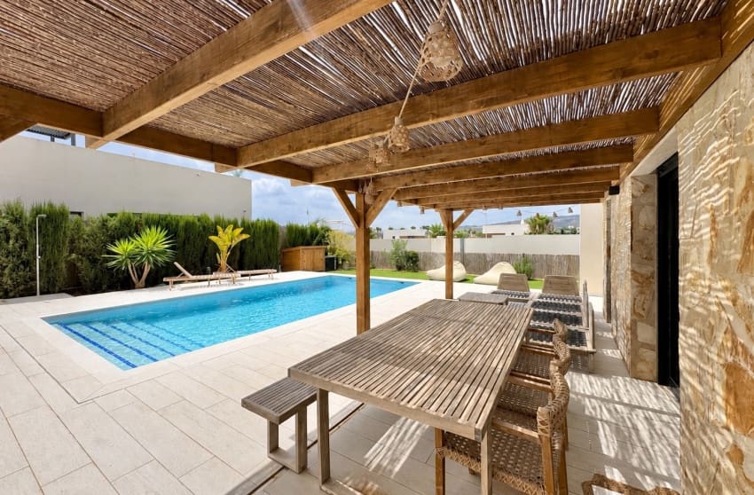 3 quarto Moradia para venda em Algorfa com piscina - 620 000 € (Ref: 10171772)