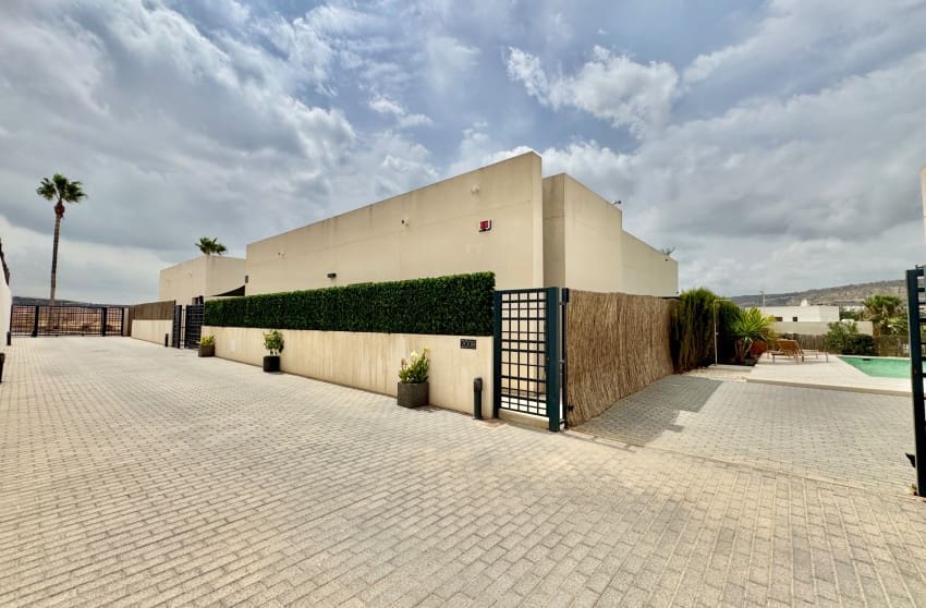 3 quarto Moradia para venda em Algorfa com piscina - 620 000 € (Ref: 10171772)