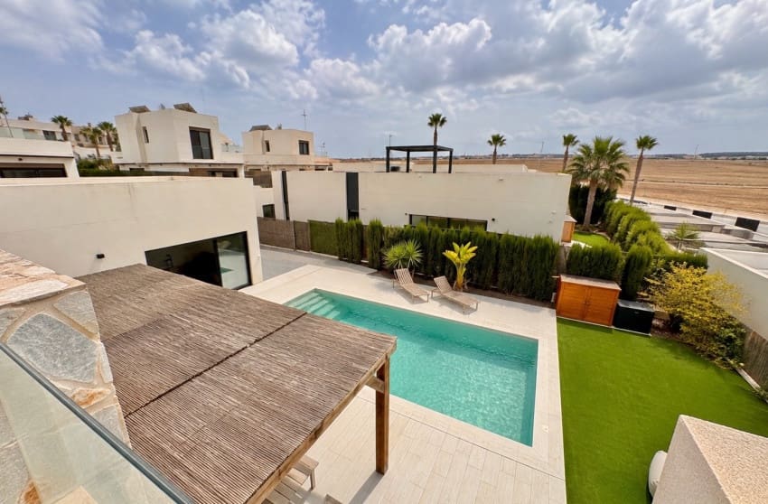 3 quarto Moradia para venda em Algorfa com piscina - 620 000 € (Ref: 10171772)