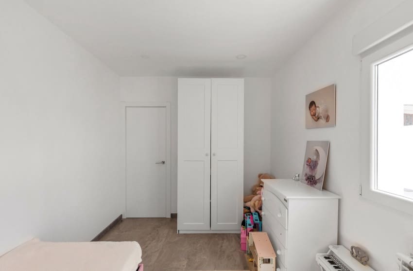 6 soverom Villa til salgs i Torrevieja med svømmebasseng garasje - € 849 000 (Ref: 10171773)