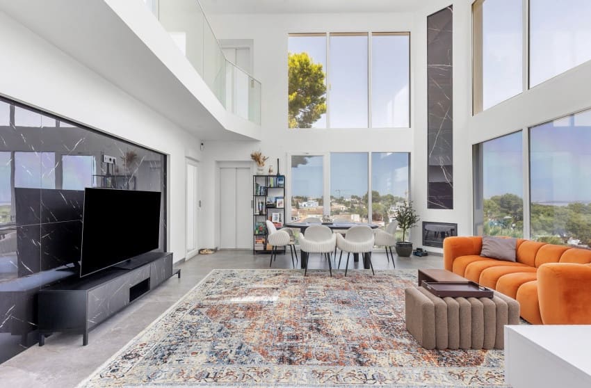 6 soverom Villa til salgs i Torrevieja med svømmebasseng garasje - € 849 000 (Ref: 10171773)