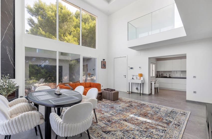 6 soverom Villa til salgs i Torrevieja med svømmebasseng garasje - € 849 000 (Ref: 10171773)