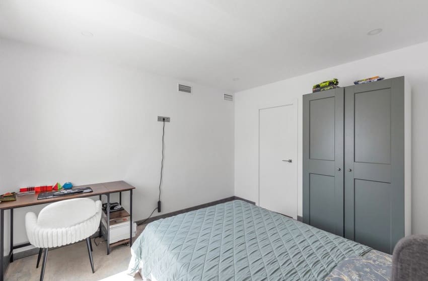 6 soverom Villa til salgs i Torrevieja med svømmebasseng garasje - € 849 000 (Ref: 10171773)