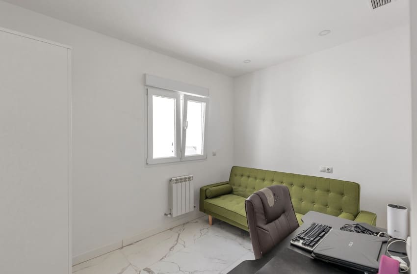 6 soverom Villa til salgs i Torrevieja med svømmebasseng garasje - € 849 000 (Ref: 10171773)
