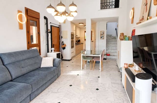 3 bedroom Villa for sale in Algorfa with pool garage - € 479,000 (Ref: 10171774)
