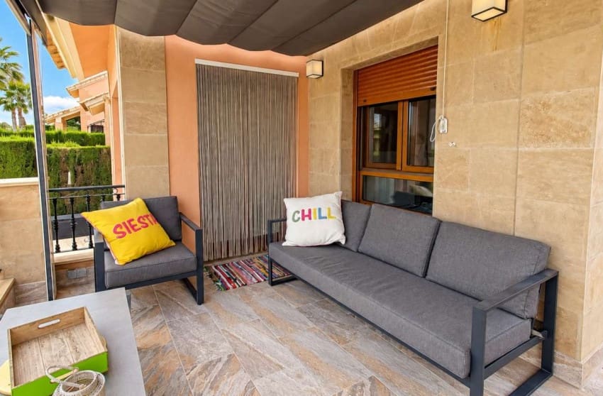 3 bedroom Villa for sale in Algorfa with pool garage - € 479,000 (Ref: 10171774)