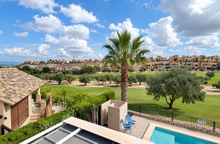3 bedroom Villa for sale in Algorfa with pool garage - € 479,000 (Ref: 10171774)