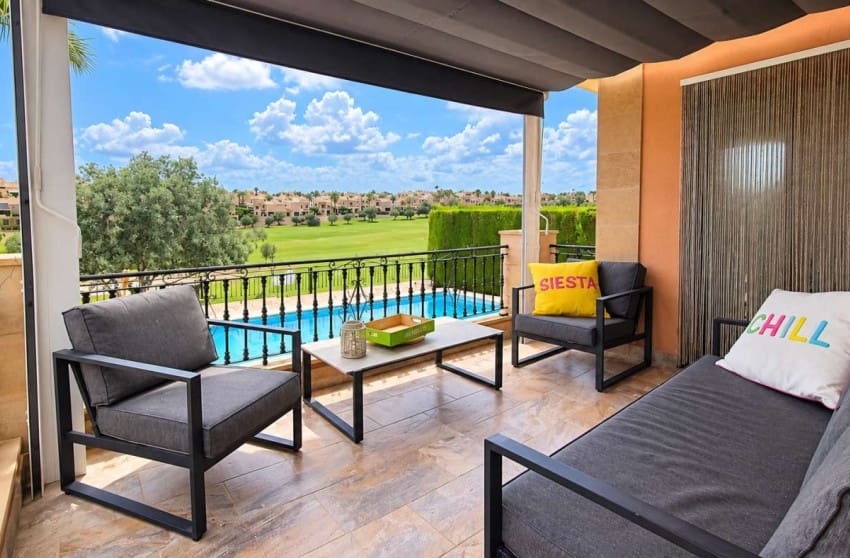 3 bedroom Villa for sale in Algorfa with pool garage - € 479,000 (Ref: 10171774)