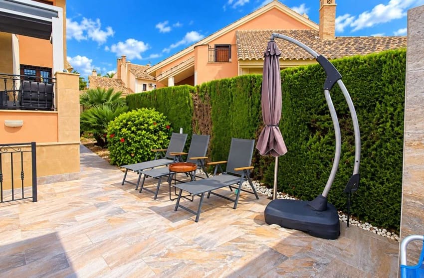 3 bedroom Villa for sale in Algorfa with pool garage - € 479,000 (Ref: 10171774)