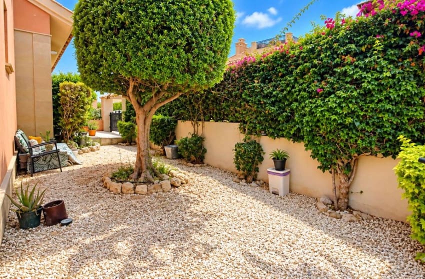 3 bedroom Villa for sale in Algorfa with pool garage - € 479,000 (Ref: 10171774)