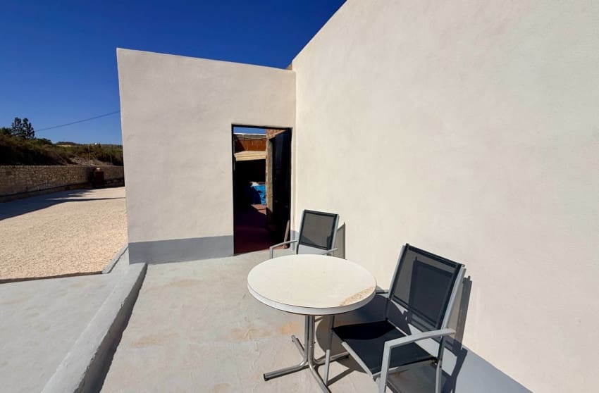 4 bedroom Villa for sale in Elche / Elx with pool garage - € 339,950 (Ref: 10171776)