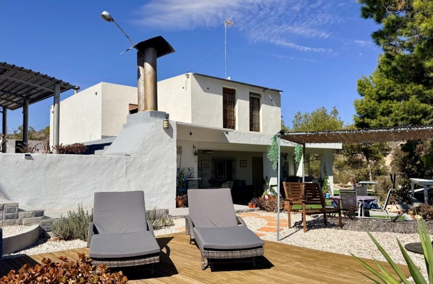 4 bedroom Villa for sale in Elche / Elx with pool garage - € 339,950 (Ref: 10171776)
