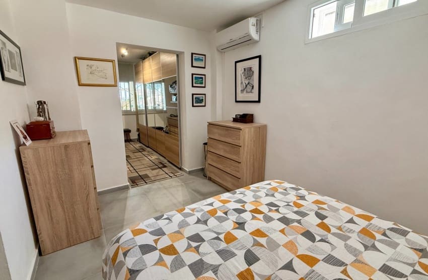 4 bedroom Villa for sale in Elche / Elx with pool garage - € 339,950 (Ref: 10171776)