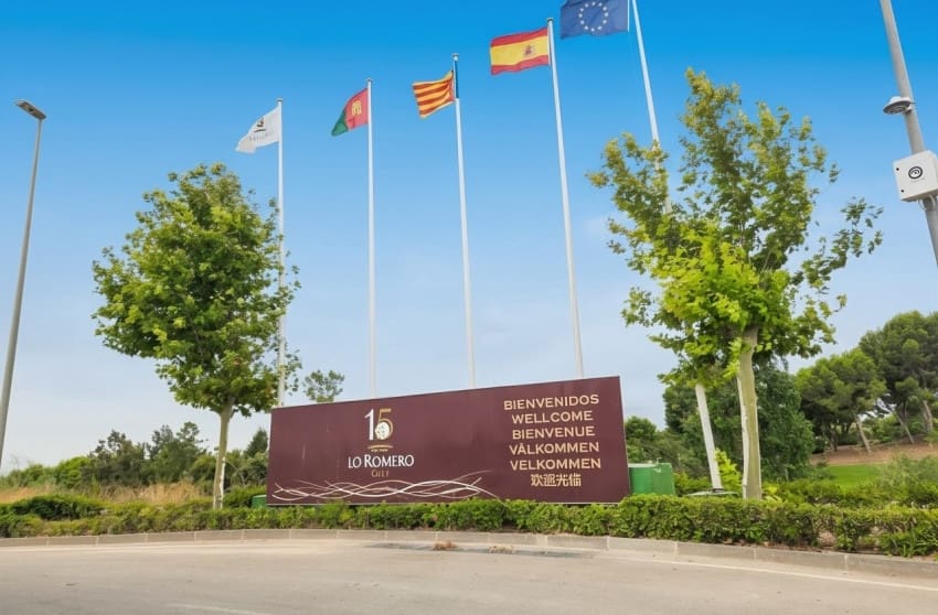 2 bedroom Penthouse for sale in Pilar de la Horadada with pool - € 364,995 (Ref: 10171777)
