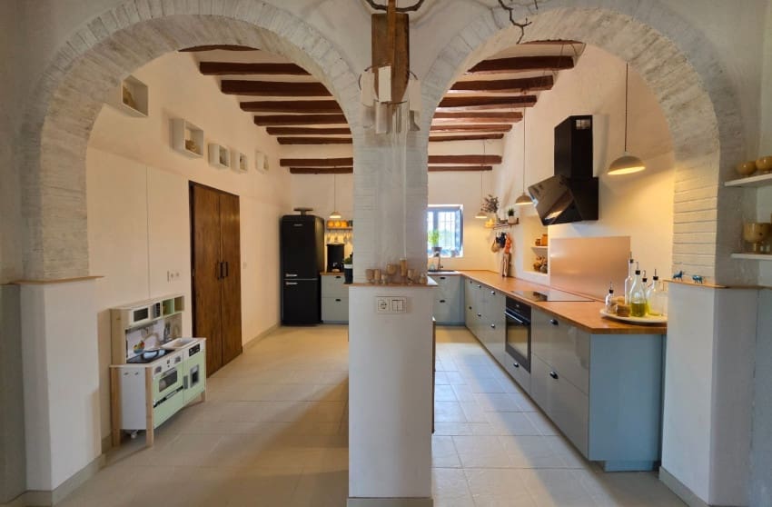 6 soveværelse Finca/Landehus til salg i Elche / Elx med swimmingpool garage - € 850.000 (Ref: 10171779)