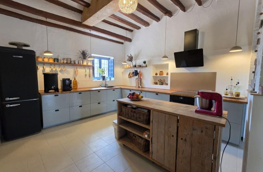 6 soveværelse Finca/Landehus til salg i Elche / Elx med swimmingpool garage - € 850.000 (Ref: 10171779)