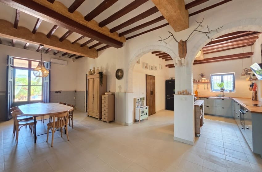 6 soveværelse Finca/Landehus til salg i Elche / Elx med swimmingpool garage - € 850.000 (Ref: 10171779)