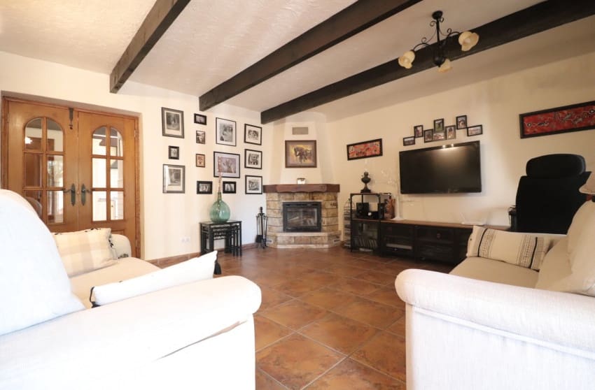 4 soverom Finca/Herregård til salgs i Albatera med garasje - € 299 950 (Ref: 10171780)