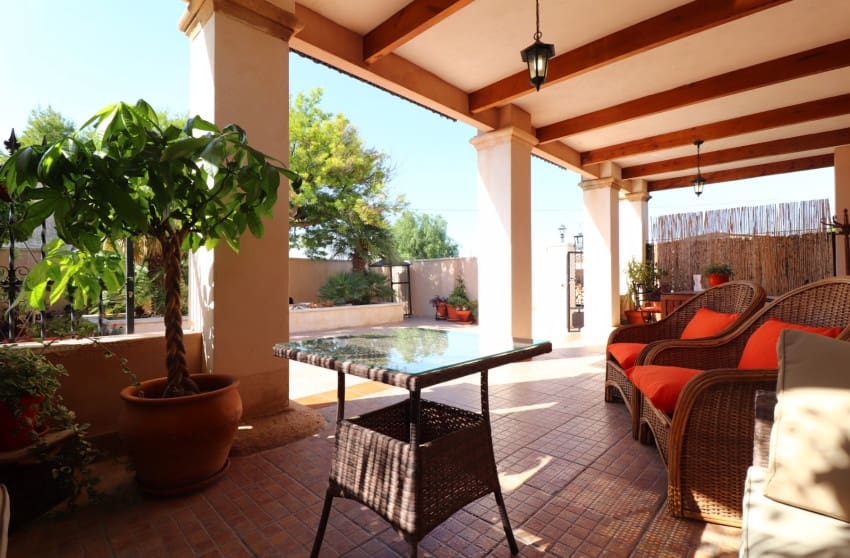4 soverom Finca/Herregård til salgs i Albatera med garasje - € 299 950 (Ref: 10171780)