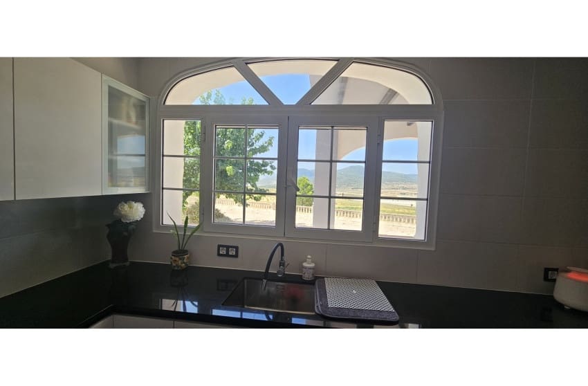 4 slaapkamer Finca/Landhuis te koop in Monovar / Monover met zwembad - € 499.950 (Ref: 10171781)