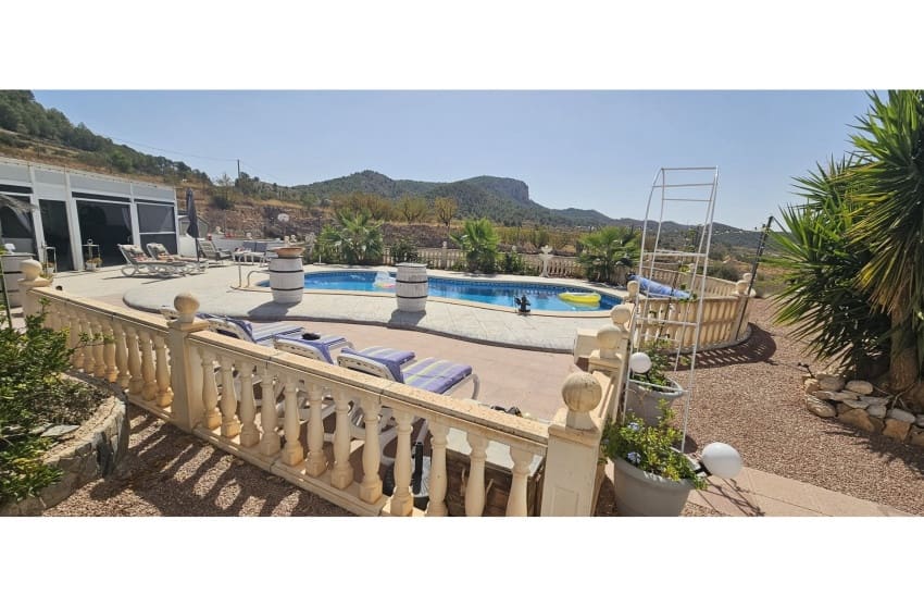 4 slaapkamer Finca/Landhuis te koop in Monovar / Monover met zwembad - € 499.950 (Ref: 10171781)