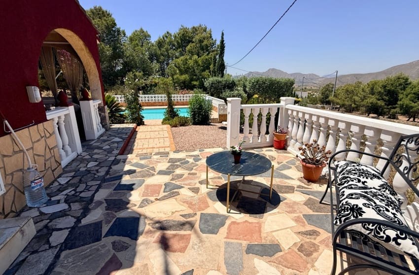 4 sypialnia Willa na sprzedaż w Hondon de los Frailes z basenem garażem - 339 950 € (Ref: 10171782)