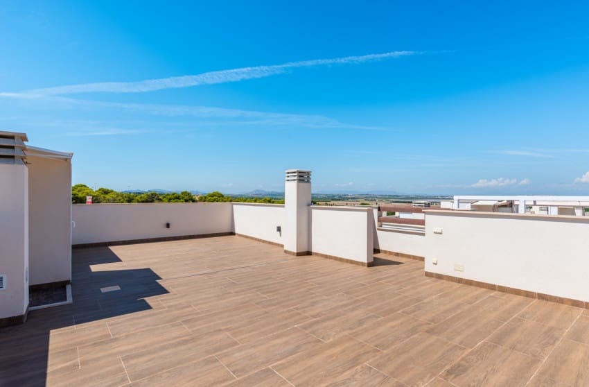 2 soverom Leilighet til salgs i Torrevieja med svømmebasseng garasje - € 300 000 (Ref: 10172785)