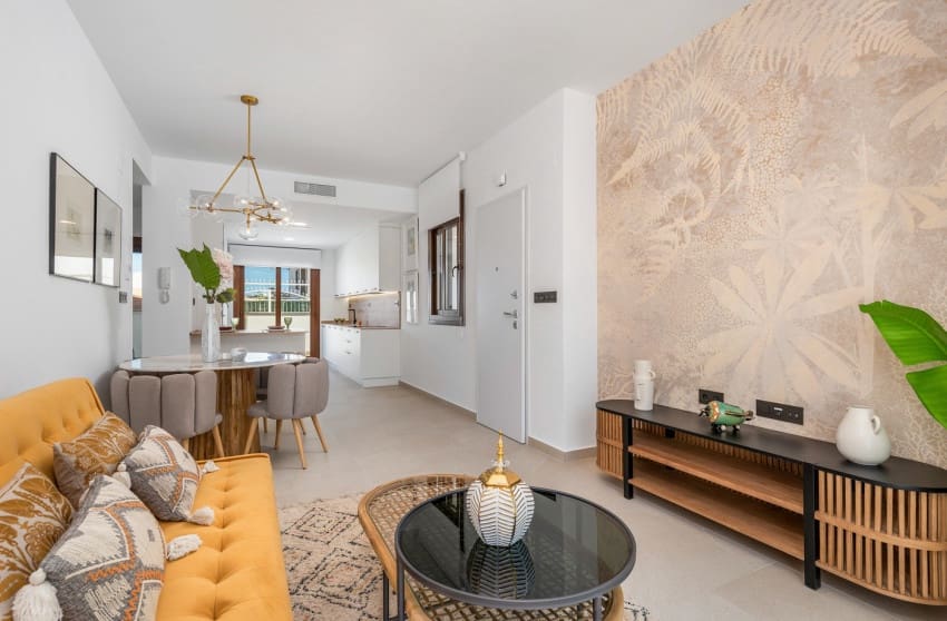 2 soverom Leilighet til salgs i Torrevieja med svømmebasseng garasje - € 300 000 (Ref: 10172785)