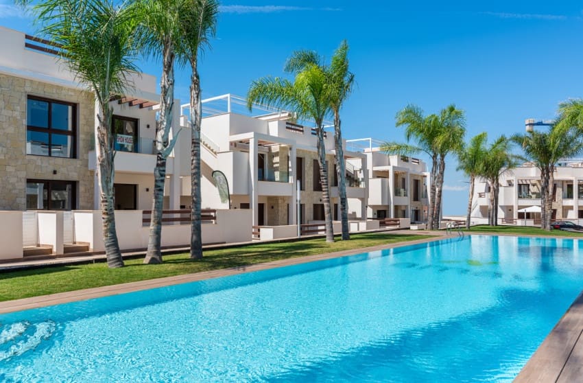 2 soverom Leilighet til salgs i Torrevieja med svømmebasseng garasje - € 300 000 (Ref: 10172785)