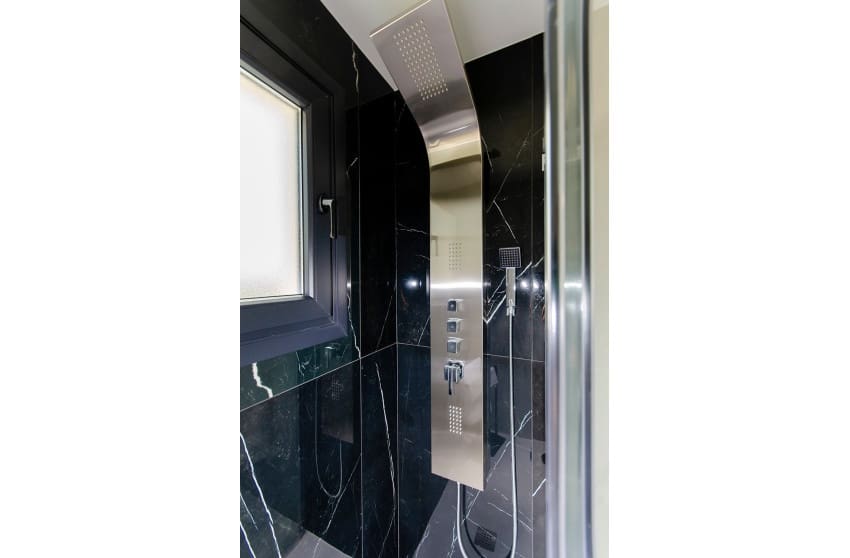 Casa de 3 habitaciones en Entre Naranjos en venta con piscina - 395.000 € (Ref: 10172948)